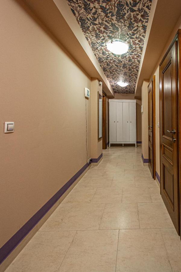 Modern And Spacious Apartments In City Center Praga Esterno foto